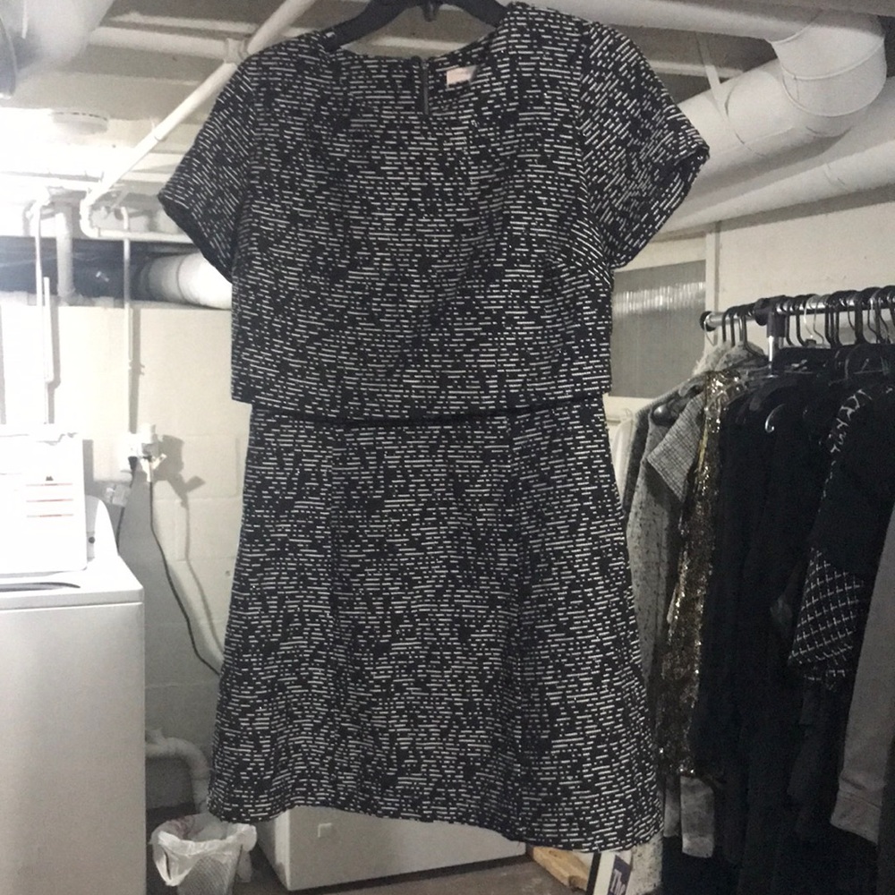 Black and white cropped tweed like cocktail dress